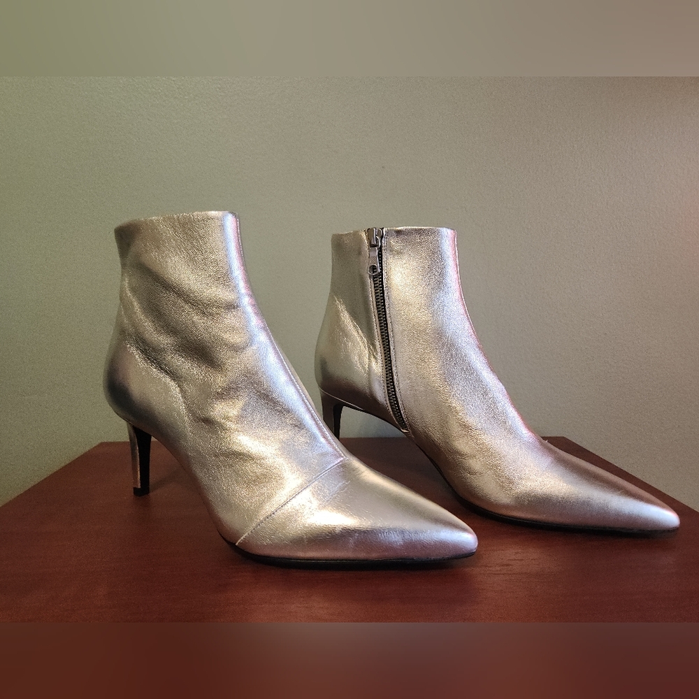 Rag & Bone Beha Ankle Boot in Silver sz 6.5, never worn!